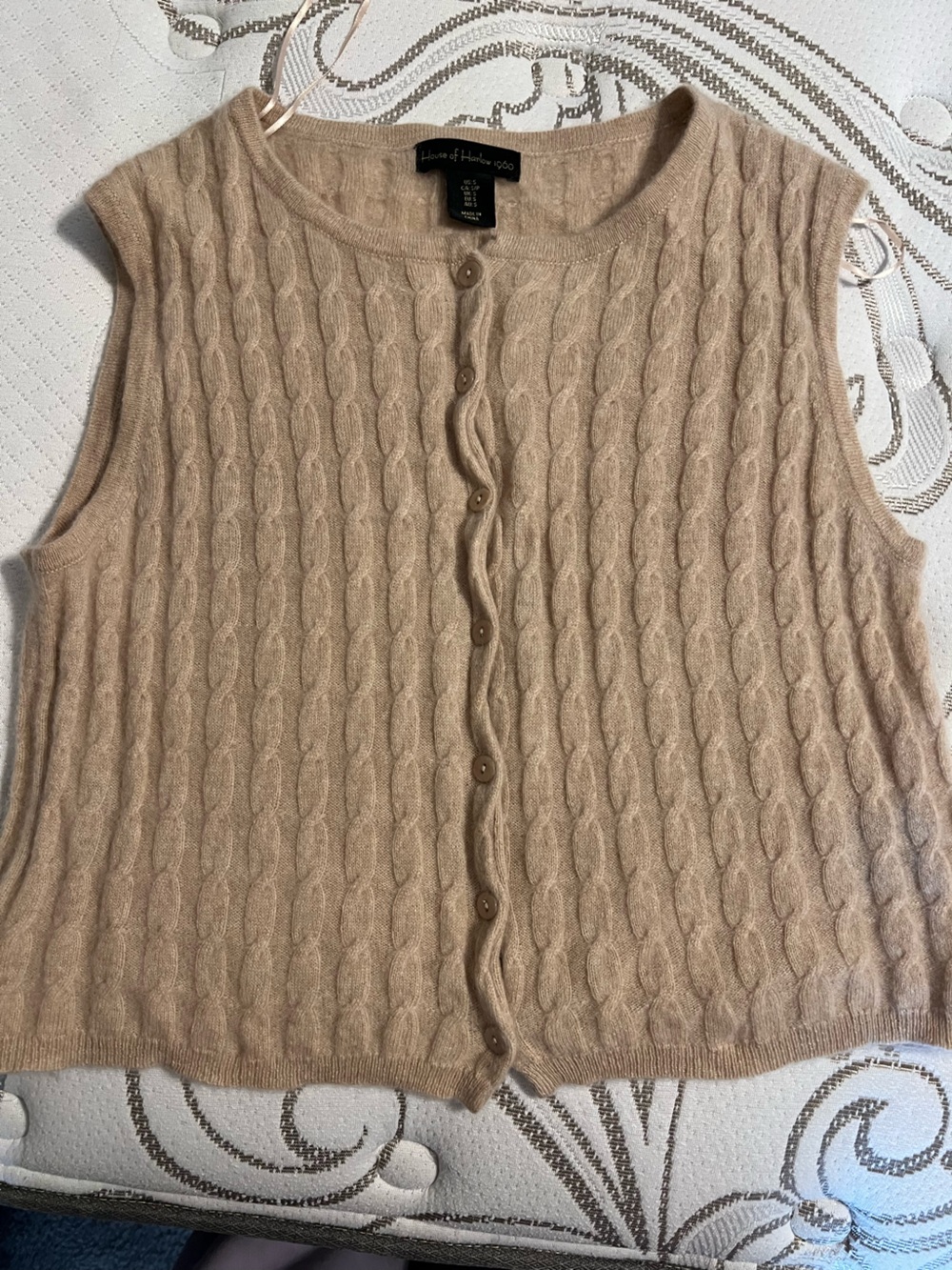 House of Harlow 1960 Beige cashmere Sleeveless Cardigan